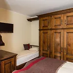 Le Petit Charme-inn Hotel Zermatt