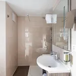 Le Petit Charme-inn Отель