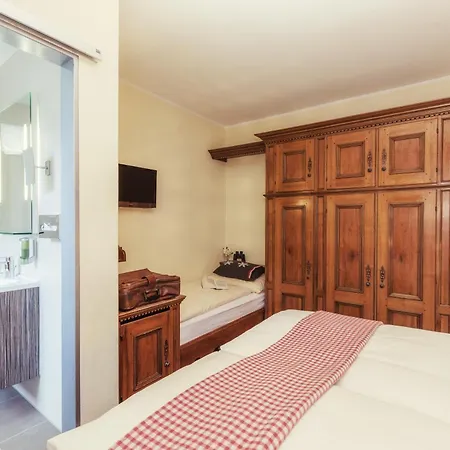 Le Petit Charme-inn Szálloda