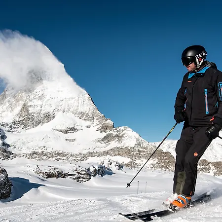 Le Petit Charme-inn Hotel 2*