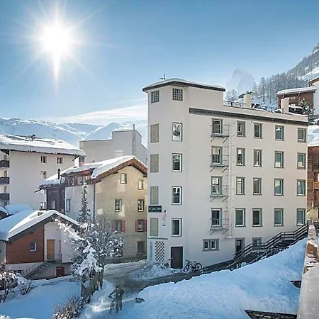 Le Petit Charme-inn Szálloda