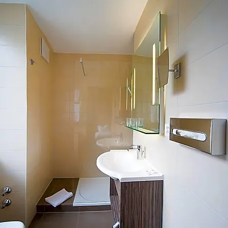 Szálloda Le Petit Charme-inn 2*