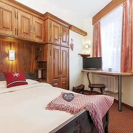 Le Petit Charme-inn Szálloda Zermatt