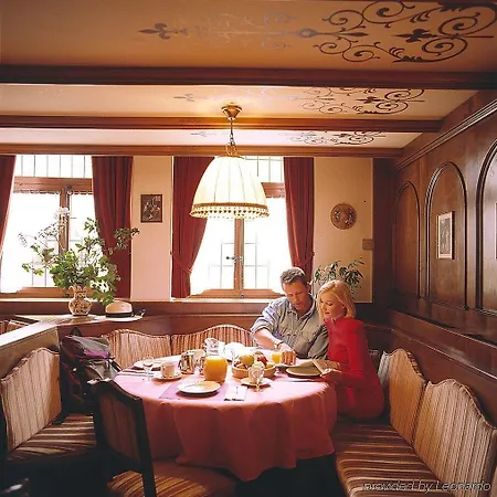 Готель Le Petit Charme-inn 2*