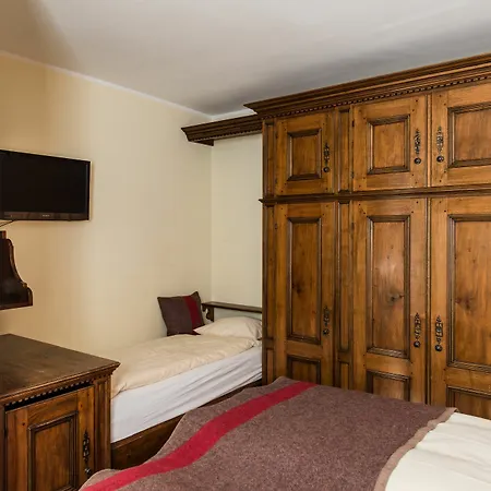 Le Petit Charme-inn Церматт