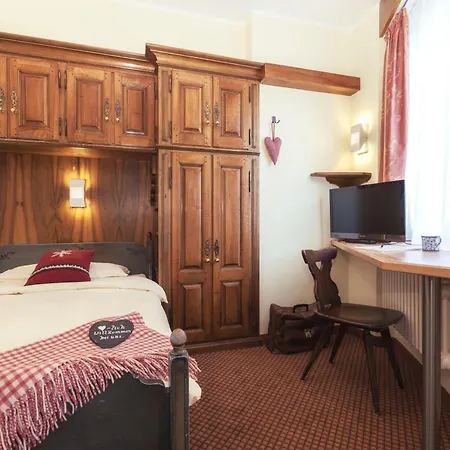 Le Petit Charme-inn 2* Zermatt