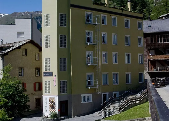 Le Petit Charme-inn Hotel Zermatt