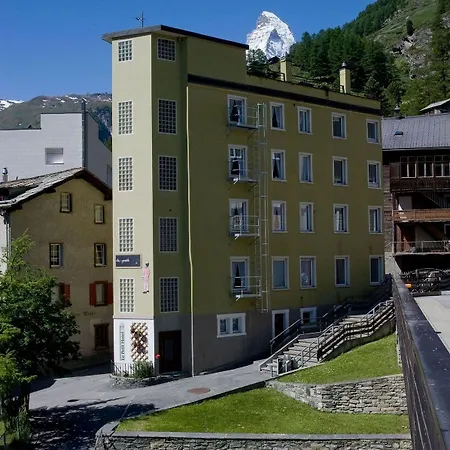 Le Petit Charme-inn Hotel Zermatt