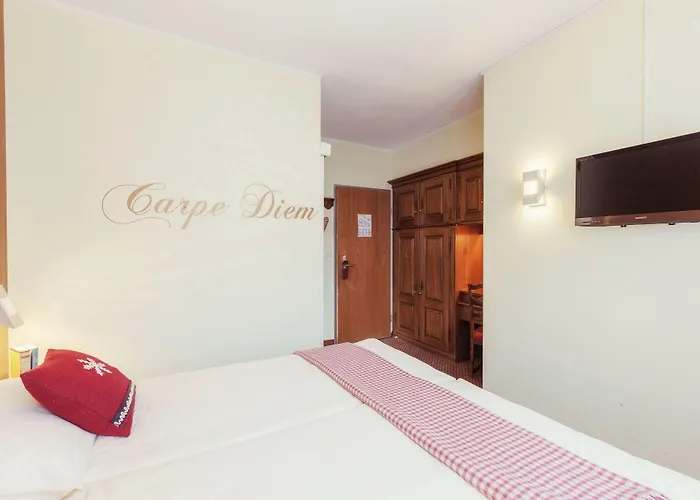 Le Petit Charme-inn Hotel 2*